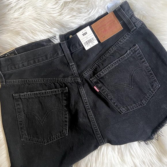 Levi’s 501 Original Cut Off Shorts NWT - Picture 3 of 6